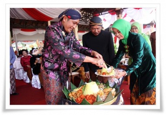 Kabupaten Magelang Peringati Hari Jadi ke-32 kabupaten-magelang-peringati-hari-jadi-ke-32-20160614114434.jpg